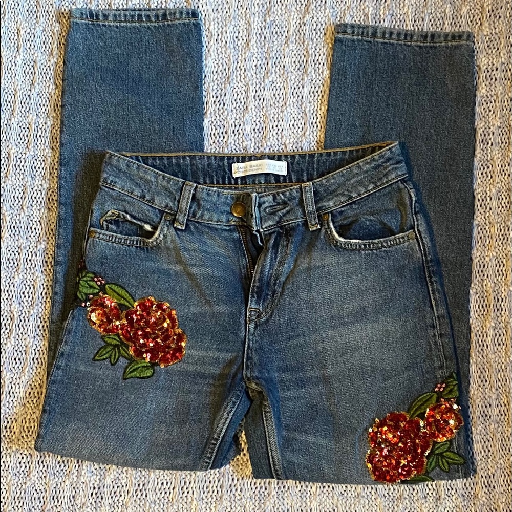 Ripped rose jeans